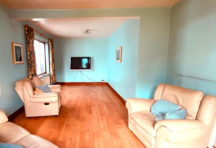 6 Bedroom Semi-Detached House To Rent In Park Road, Uxbridge, Greater London, UB8