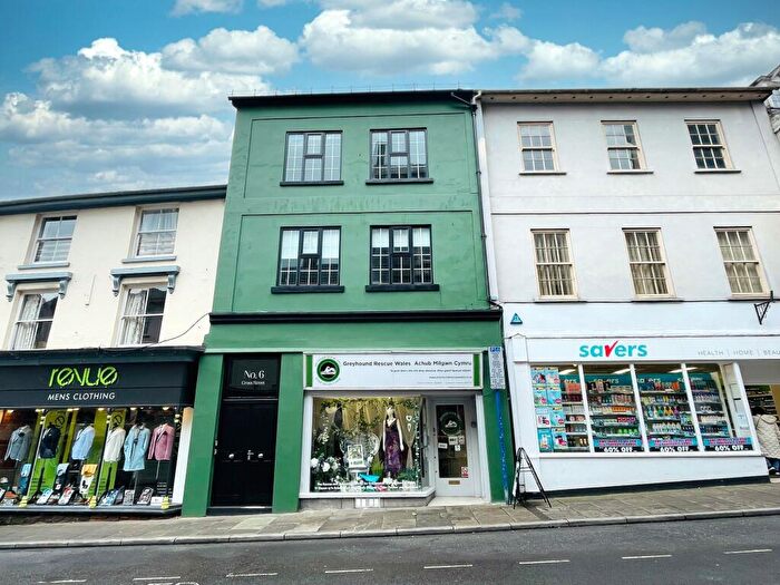 2 Bedroom Property To Rent In Cross Street, Abergavenny, NP7
