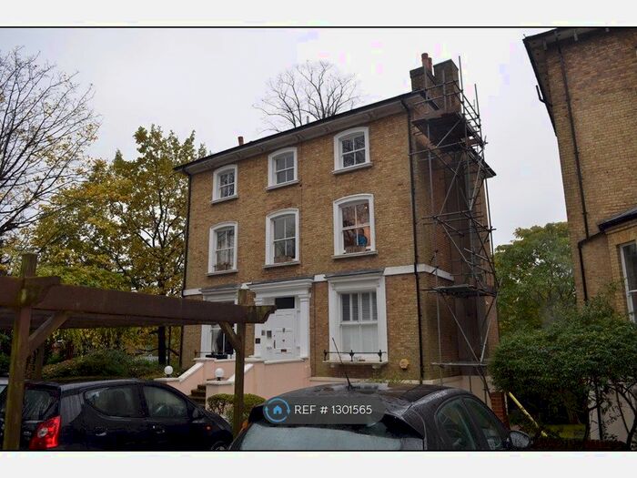 2 Bedroom Flat To Rent In Glasfryn House, Harrow HA2