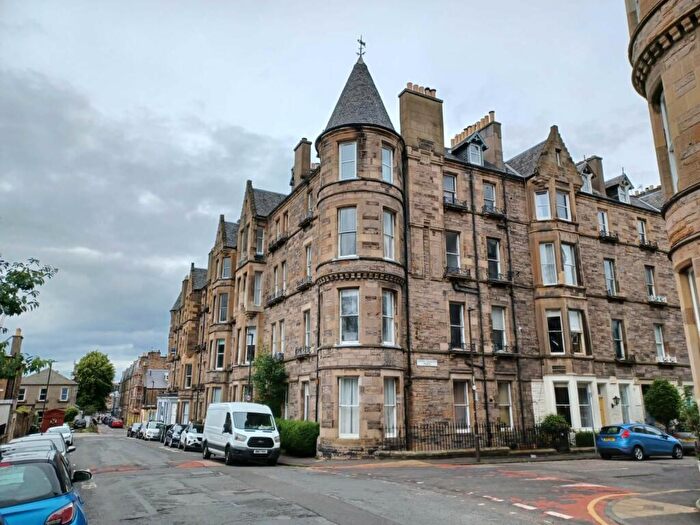 5 Bedroom Flat To Rent In Leamington Terrace, Edinburgh, EH10
