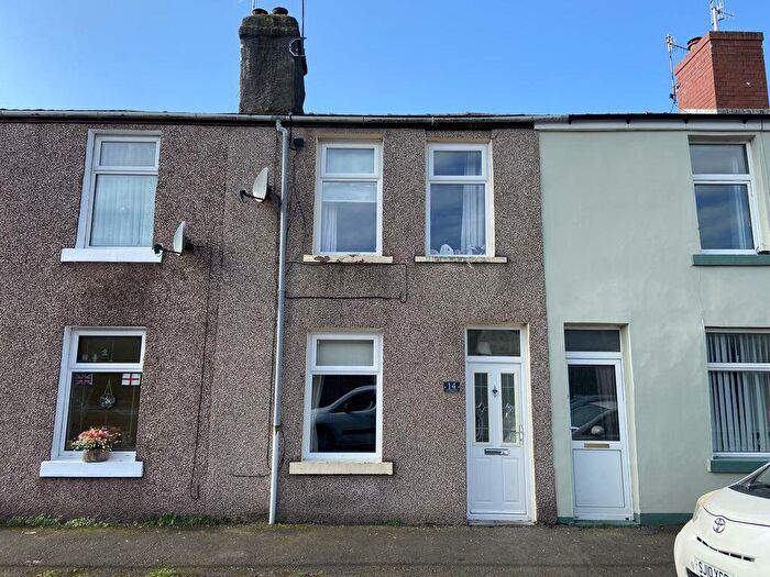 3 Bedroom Terraced House For Sale In Bradford Street, Barrow-In-Furness, LA14