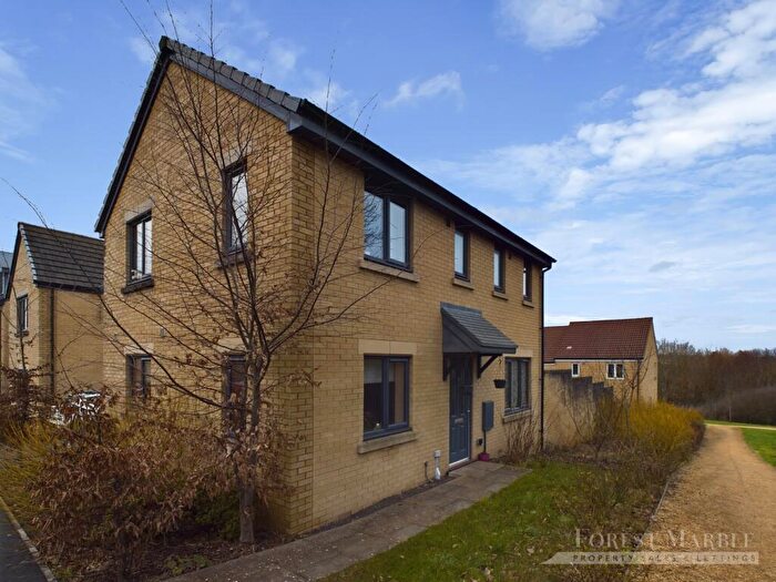 3 Bedroom Detached House For Sale In Blackberry Road, Frome, BA11