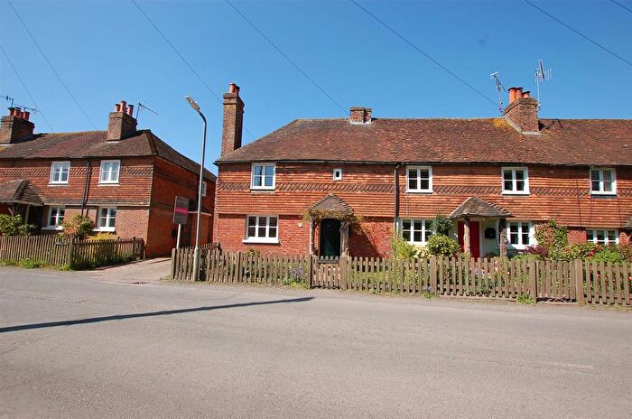 3 Bedroom End Of Terrace House For Sale In Riding Lane, Hildenborough, Tonbridge, TN11
