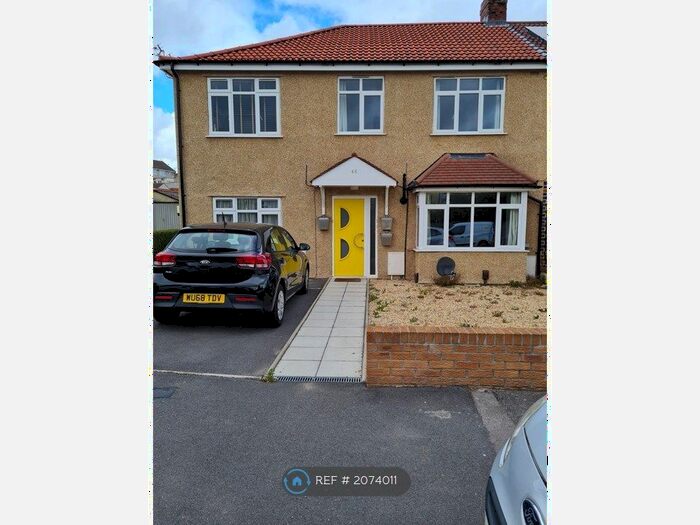 2 Bedroom Flat To Rent In Orchard Vale, Bristol, BS15