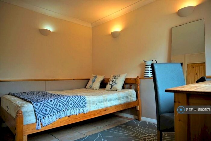 5 Bedroom Terraced House To Rent In Tennyson Avenue, Canterbury, CT1