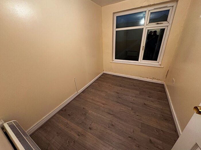 1 Bedroom Flat To Rent In High Street, Dudley, DY1