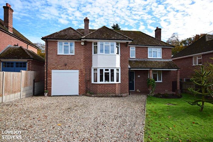 5 Bedroom Detached House To Rent In Croft Lane, Newbury, RG14