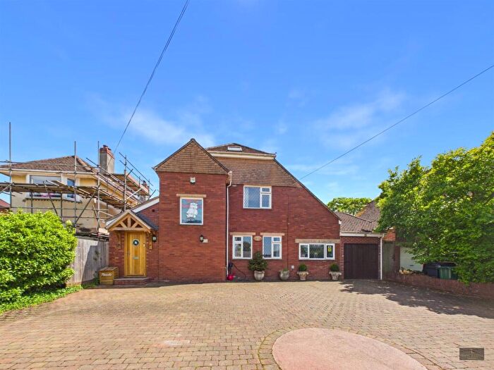 4 Bedroom House For Sale In Hill Barton Road, Exeter, EX1