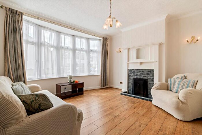 3 Bedroom Terraced House To Rent In Wilmot Road, West Green, N17