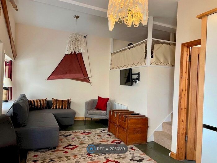 Studio To Rent In Broadstone, Dartmouth, TQ6