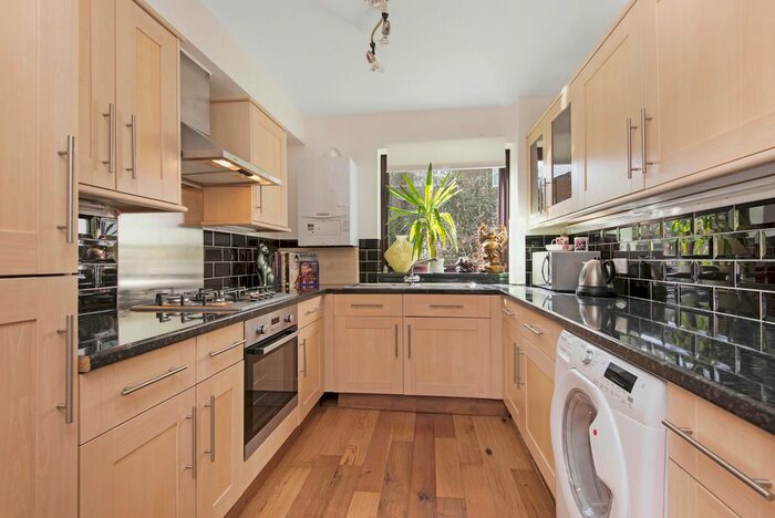 2 Bedroom Flat To Rent In Hanah Court, SW19