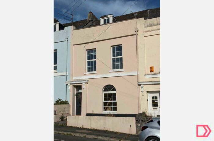 2 Bedroom Flat To Rent In Ground Floor Mount Street, Plymouth, PL4