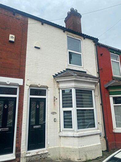 2 Bedroom Terraced House To Rent In St. Marys Road, Doncaster, DN1