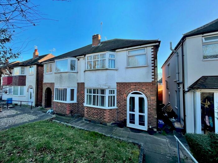 3 Bedroom House To Rent In Bristol Road South, Northfield, B31