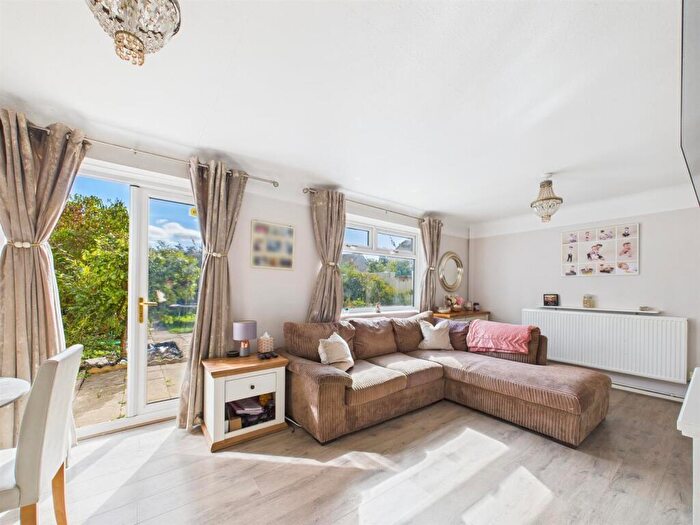 3 Bedroom Terraced House For Sale In Curlew Way, Wirral, CH46