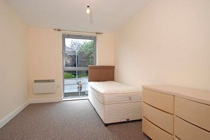 2 Bedroom Detached House To Rent In Kelvin Gate, Bracknell, RG12