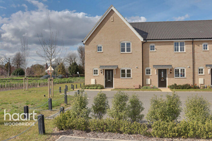 3 Bedroom End Of Terrace House For Sale In Barrows Close, Woodbridge, IP13