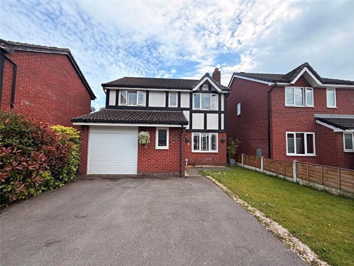 4 Bedroom Detached House For Sale In Parklands Drive, Aspull, Wigan, WN2