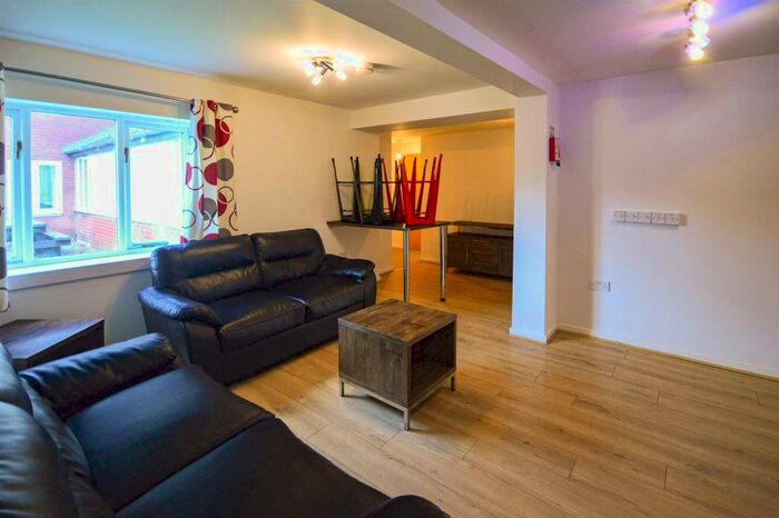 5 Bedroom Flat To Rent In Flat The Forum, Tiverton Way, Cambridge, CB1