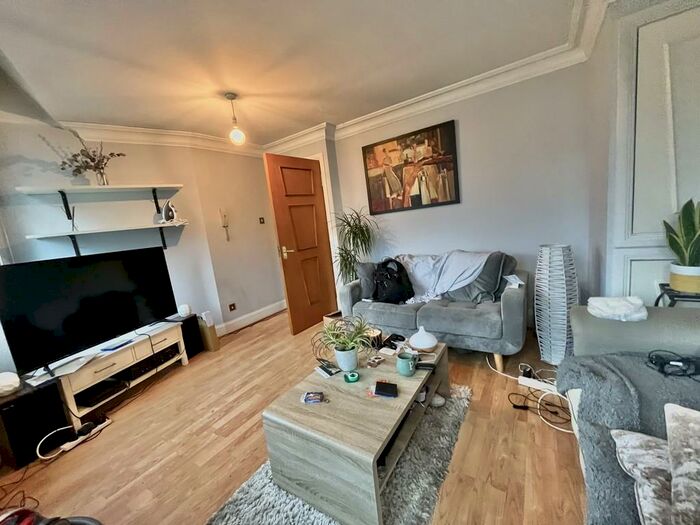 2 Bedroom Apartment To Rent In Mackintosh House, A Melbourne Street, LS2