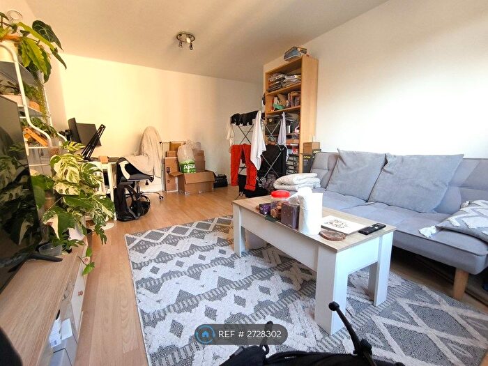 1 Bedroom Flat To Rent In Century House, London, SE8