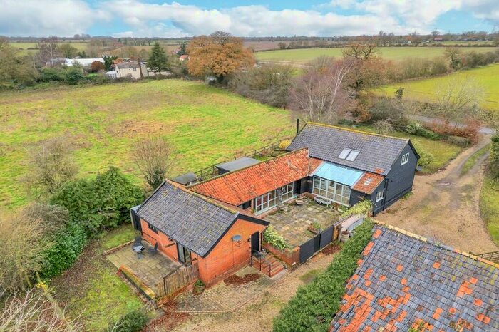 4 Bedroom Barn Conversion For Sale In Mendlesham Green, IP14