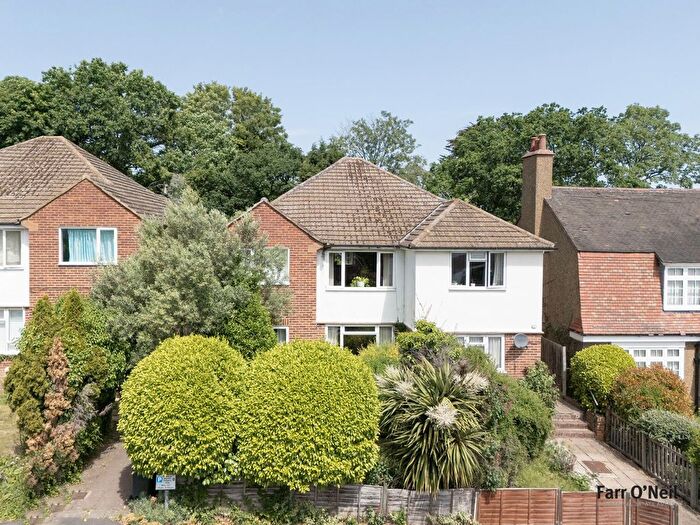 2 Bedroom Maisonette For Sale In Russell Road, Buckhurst Hill, IG9