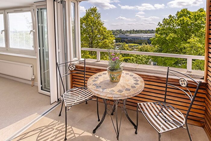 2 Bedroom Flat To Rent In Somerset Road, London, SW19