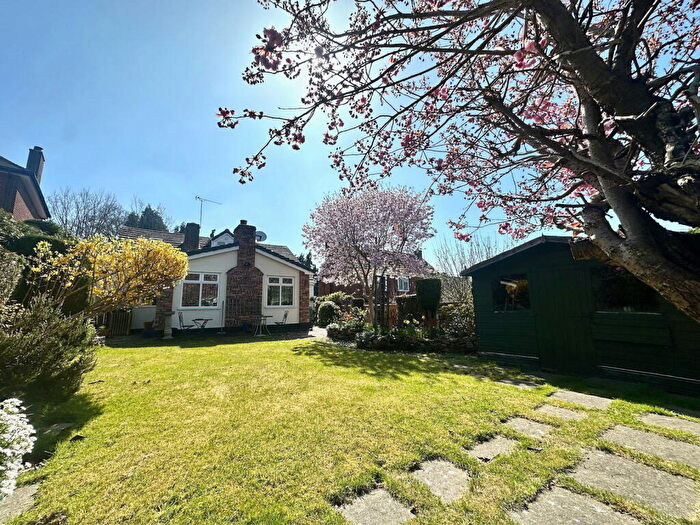 4 Bedroom Detached Bungalow For Sale In Catholic Lane, Sedgley, DY3