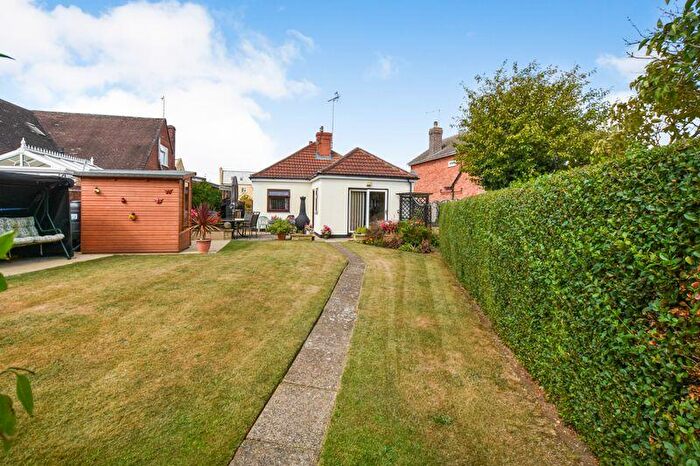 2 Bedroom Bungalow For Sale In Deeping St. James Road, Northborough, Peterborough, PE6