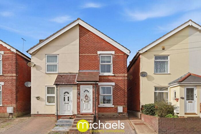 2 Bedroom Semi-Detached House For Sale In Harwich Road, Colchester, CO4