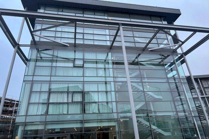 1 Bedroom Studio To Rent In Station Road, Addlestone, KT15