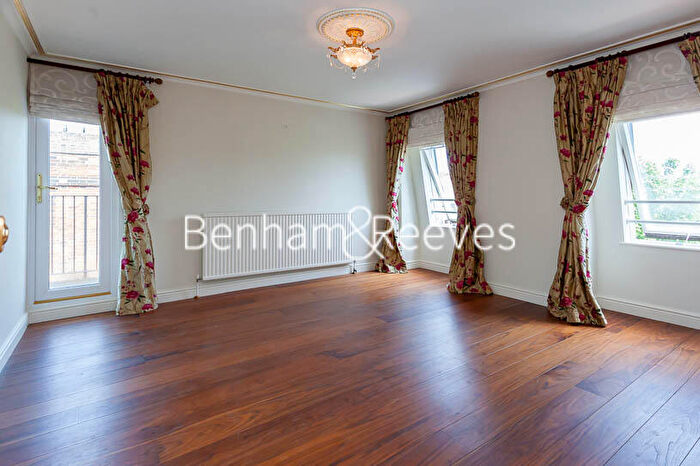 2 Bedroom Apartment To Rent In Netherhall Gardens, Hampstead, NW3