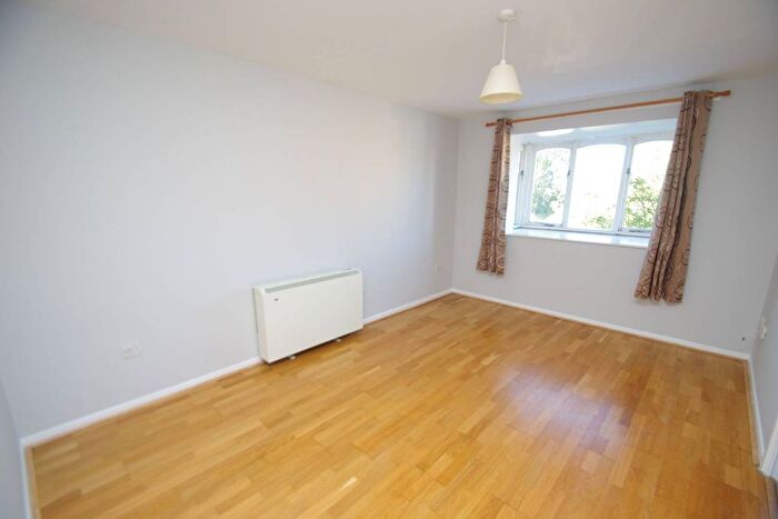 1 Bedroom Flat To Rent In Scammell Way, Watford, WD18