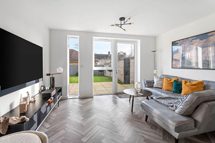 3 Bedroom Detached House For Sale In Peregrine Drive, Great Warley, Brentwood, CM13