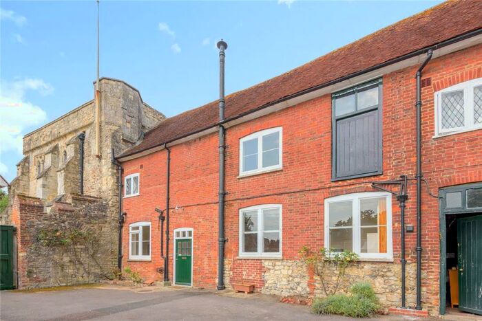 4 Bedroom End Of Terrace House To Rent In Canon Lane, Chichester, West Sussex, PO19