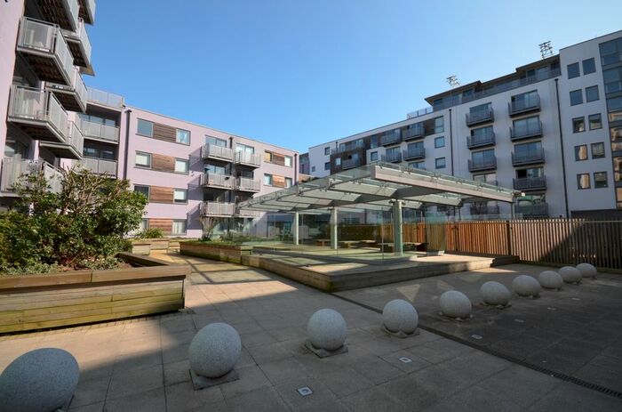 2 Bedroom Flat To Rent In Deals Gateway, London, SE13