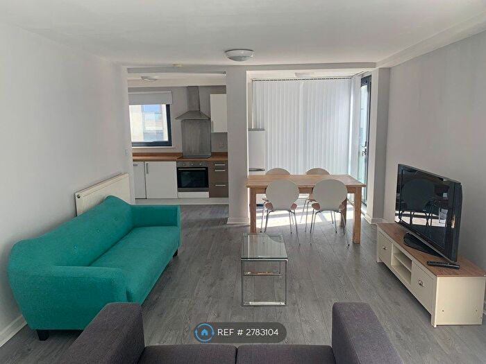 3 Bedroom Flat To Rent In Bridport Street, Liverpool, L3