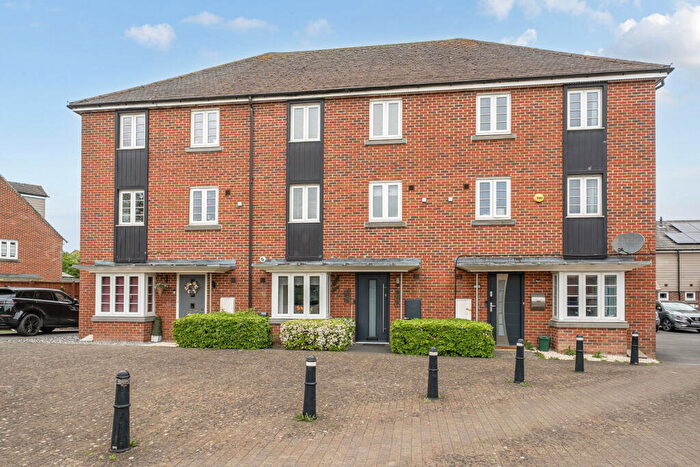 3 Bedroom Terraced House For Sale In Appleton Drive, Basingstoke, RG24