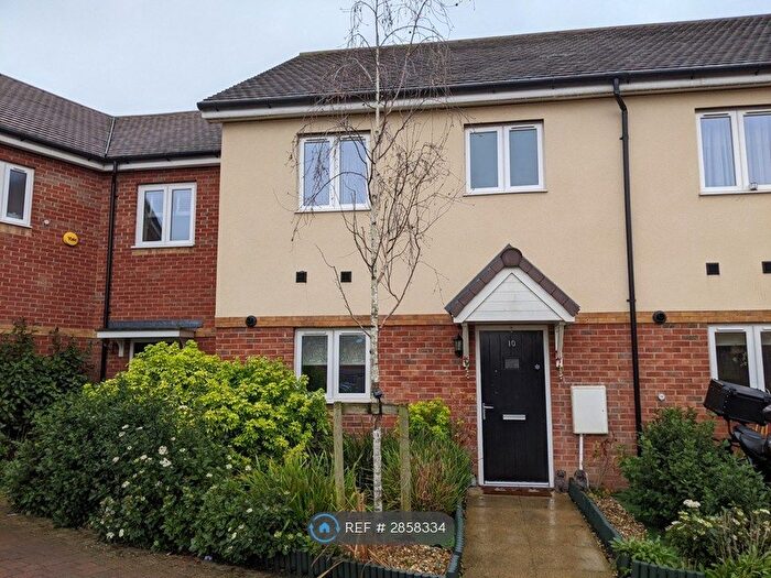 3 Bedroom Terraced House To Rent In Stilwell Close, Orpington, BR5