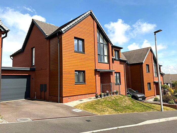 4 Bedroom Detached House For Sale In Rowan Drive, Seaton, Devon, EX12