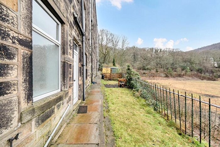 2 Bedroom End Of Terrace House For Sale In East View, Savile Road, Hebden Bridge, West Yorkshire, HX7