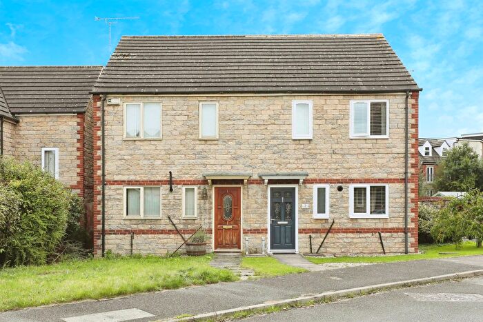 3 Bedroom Semi-Detached House For Sale In Euston Way, Dinnington, Sheffield, S25