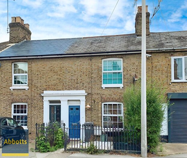 3 Bedroom Terraced House To Rent In Baddow Road, Chelmsford, CM2