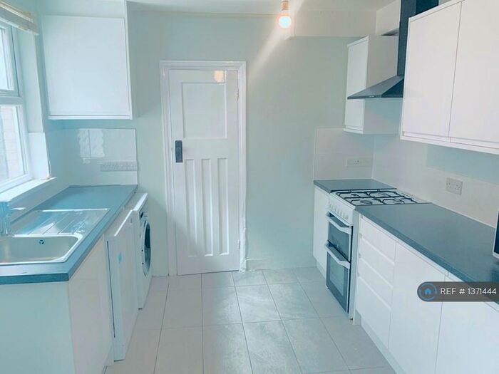 1 Bedroom Flat To Rent In Southampton Street, Reading, RG1