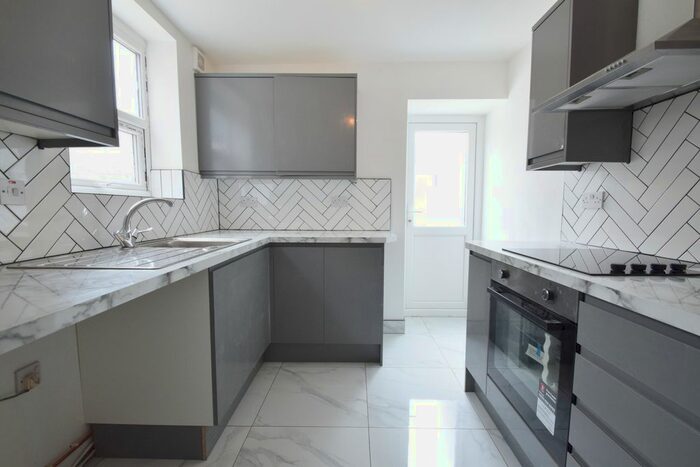 2 Bedroom Terraced House To Rent In Inverness Place, Cardiff, CF24