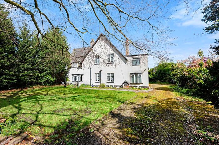 5 Bedroom Detached House For Sale In Raglan Road, Sale, M33