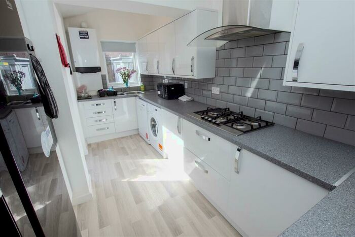 5 Bedroom House To Rent In George Road, Selly Oak, Birmingham, B29