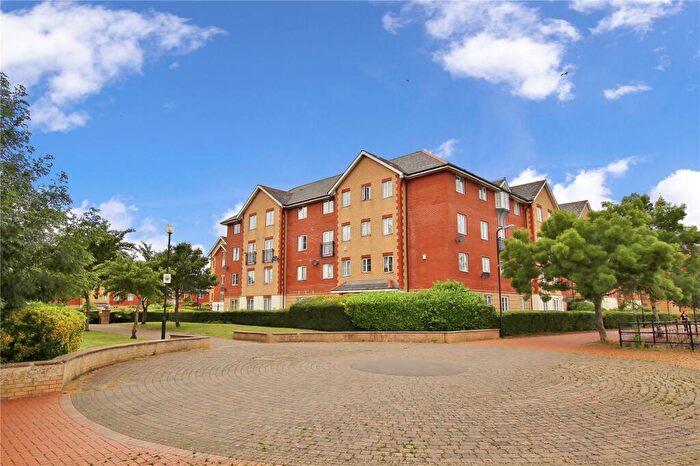 3 Bedroom Apartment For Sale In Seager Drive, Cardiff, CF11