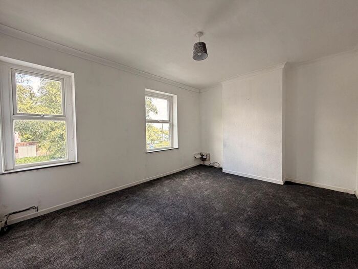 2 Bedroom Flat To Rent In Chester Road North, Sutton Coldfield, B73